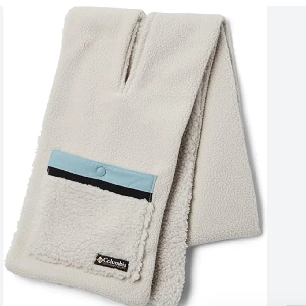NWT Columbia womens Helvetia Sherpa ScarfHelvetia Sherpa Scarf